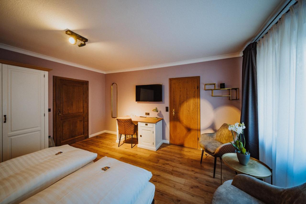 Antik-Hotel Eichenhof Bad Salzuflen Exteriör bild