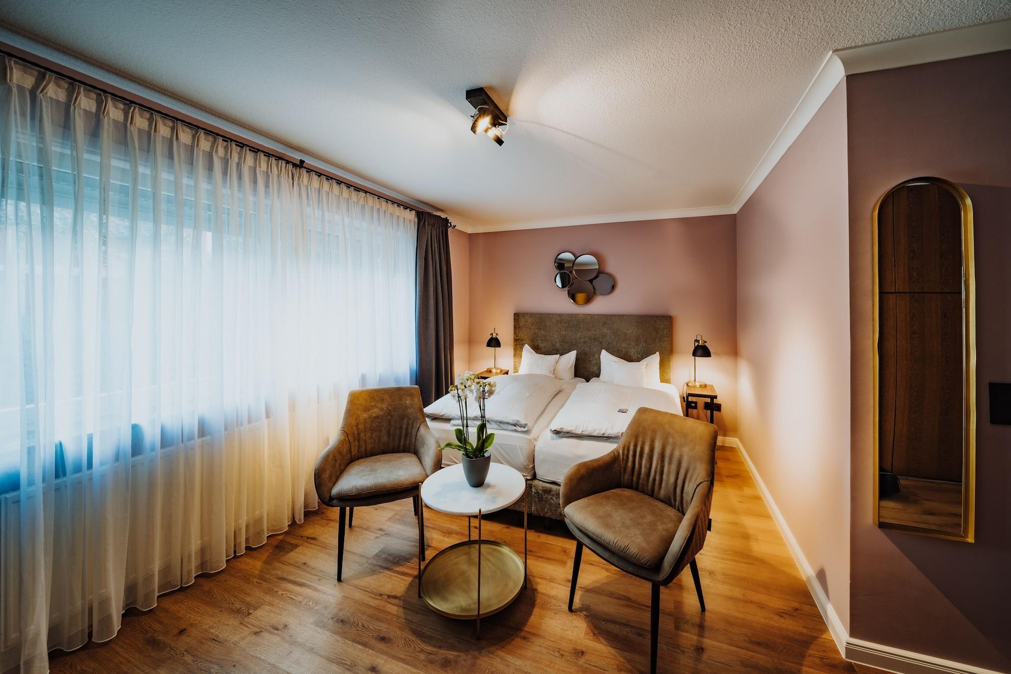Antik-Hotel Eichenhof Bad Salzuflen Exteriör bild