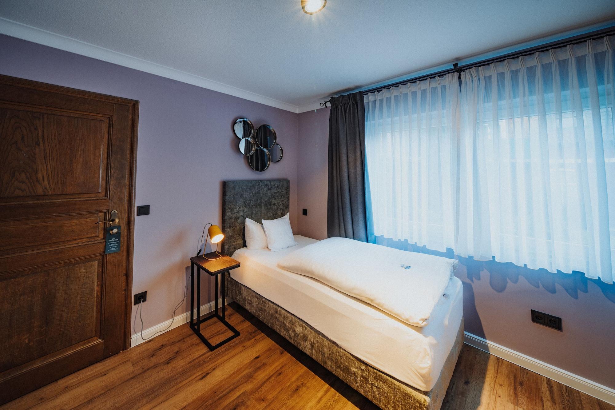 Antik-Hotel Eichenhof Bad Salzuflen Exteriör bild